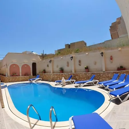Dom wakacyjny 6 Bedroom With Large Private Pool
