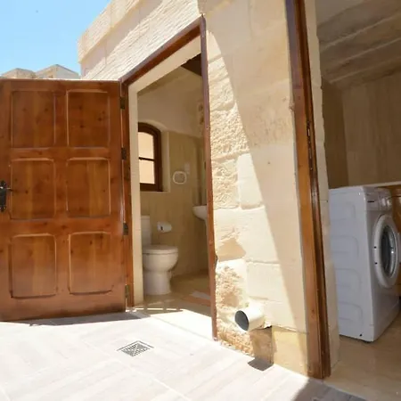 Dom wakacyjny 6 Bedroom With Large Private Pool *