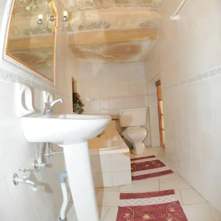 6 Bedroom With Large Private Pool