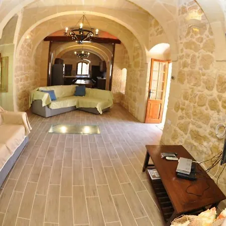Holiday home 6 Bedroom With Large Private Pool