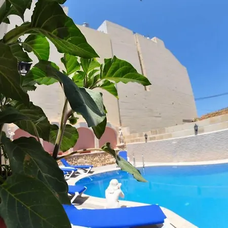 6 Bedroom With Large Private Pool