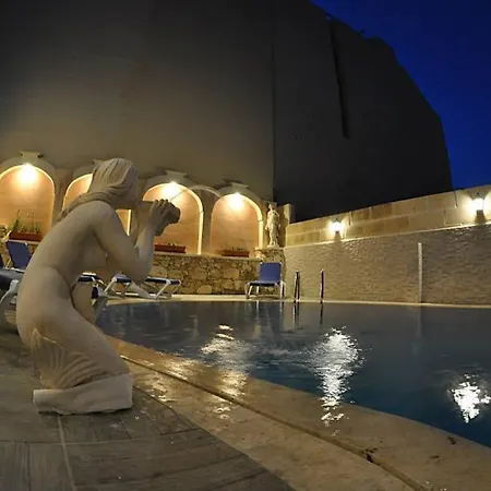 6 Bedroom With Large Private Pool Zebbug (Gozo)