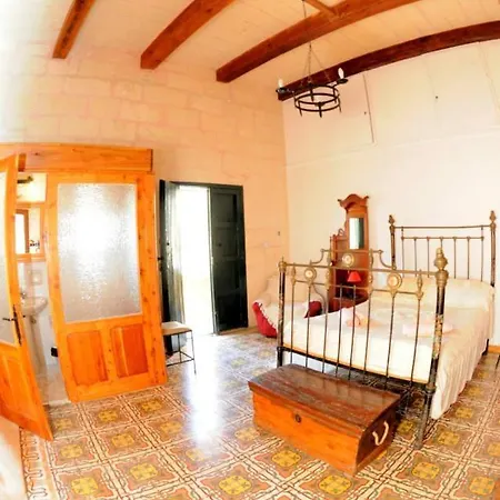 6 Bedroom With Large Private Pool