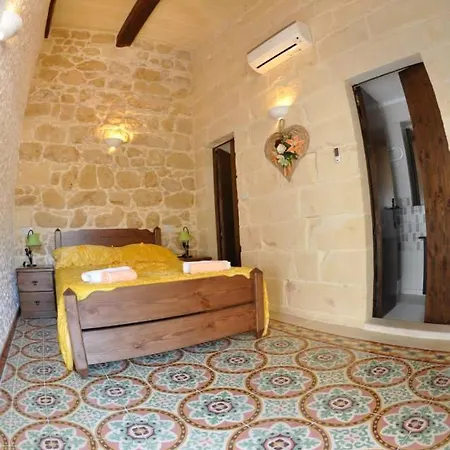 Holiday home 6 Bedroom With Large Private Pool