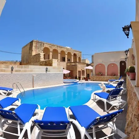 6 Bedroom With Large Private Pool